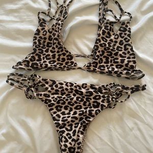 Acacia bikini top and bottom are size small